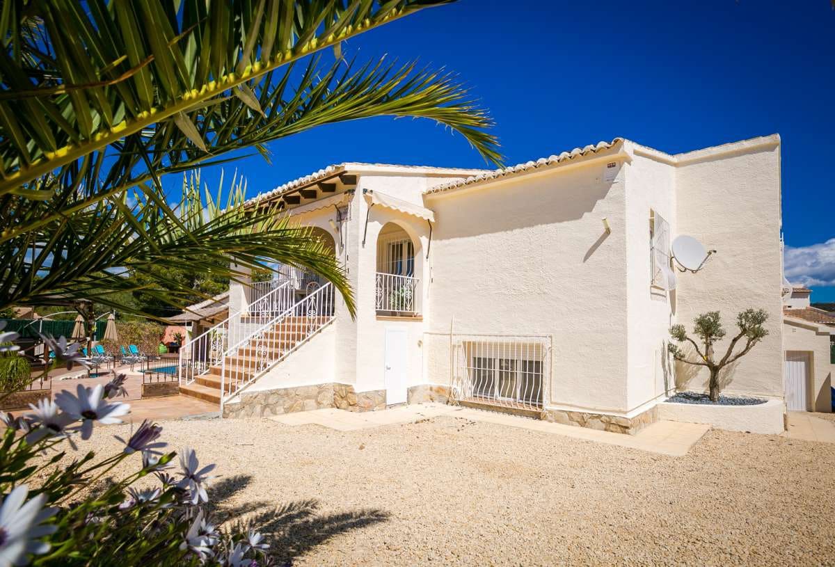 6 makuuhuone Huvila myytävänä paikassa Benissa - 645 000 € (Ref: 9672160)