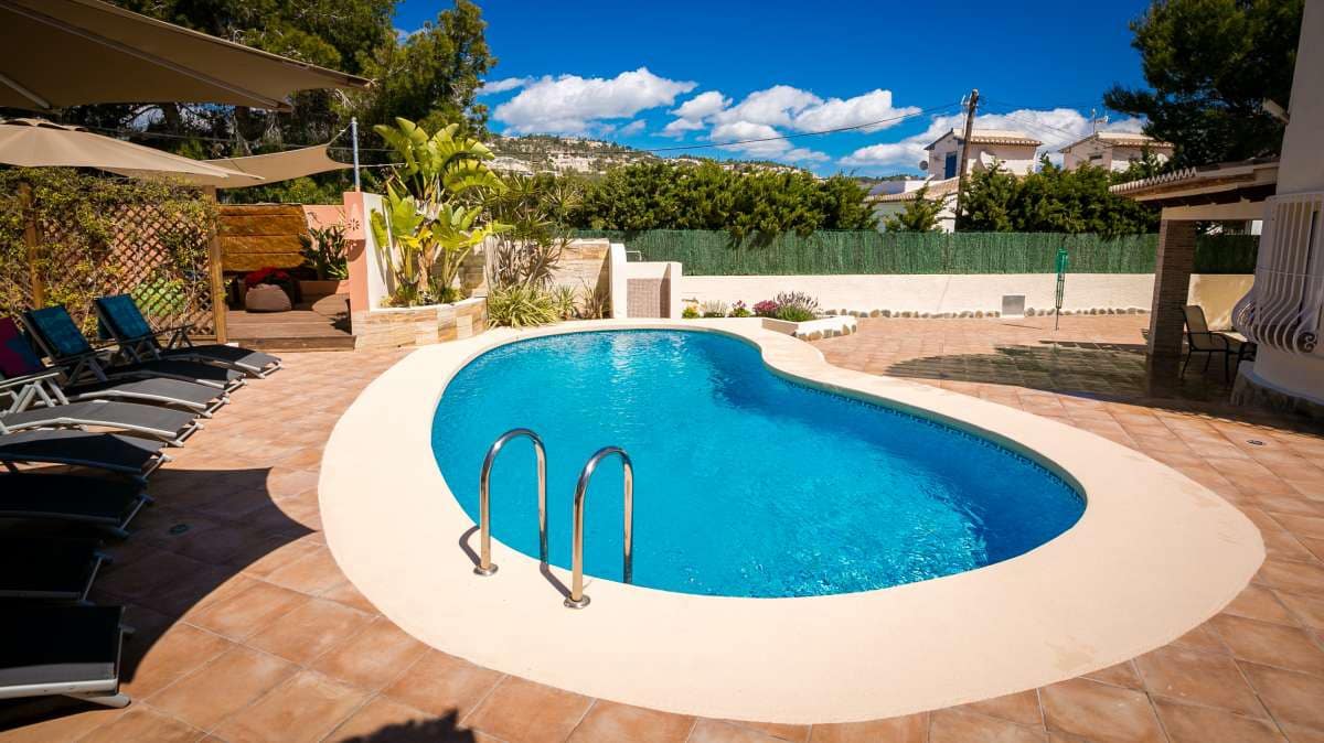 6 makuuhuone Huvila myytävänä paikassa Benissa - 645 000 € (Ref: 9672160)