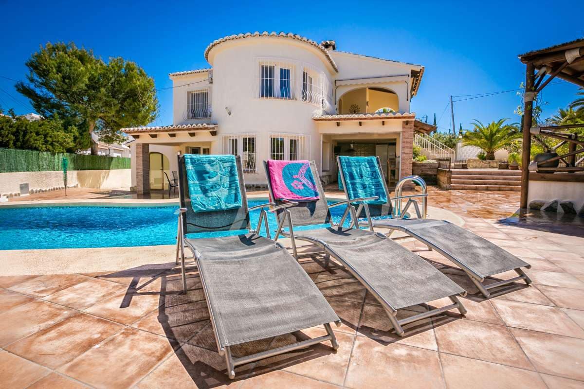 6 makuuhuone Huvila myytävänä paikassa Benissa - 645 000 € (Ref: 9672160)