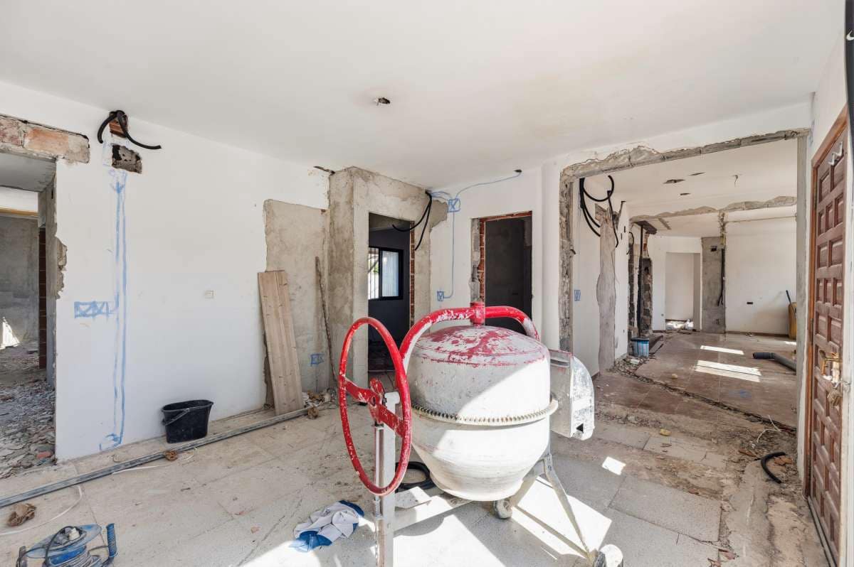 6 chambre Villa/Maison à vendre à Calpe / Calp - 450 000 € (Ref: 9687635)