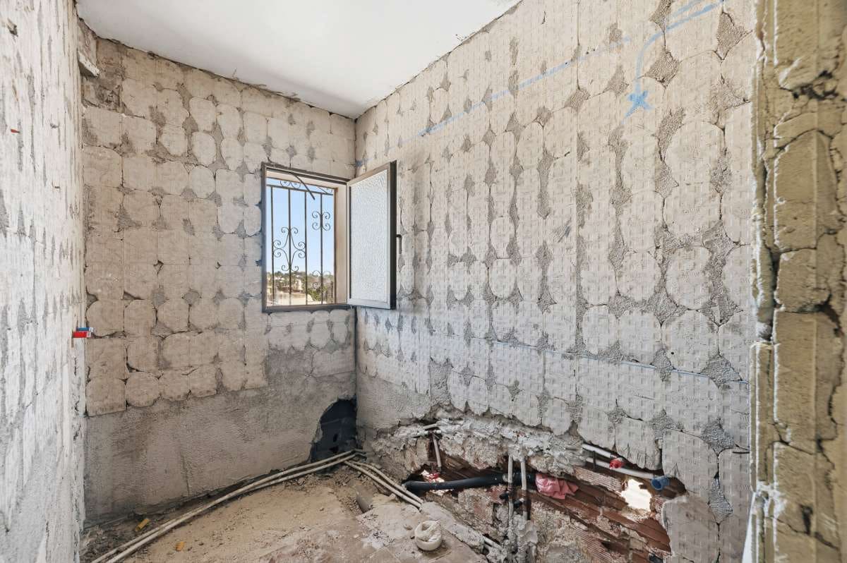 6 bedroom Villa for sale in Calpe / Calp - € 450,000 (Ref: 9687635)