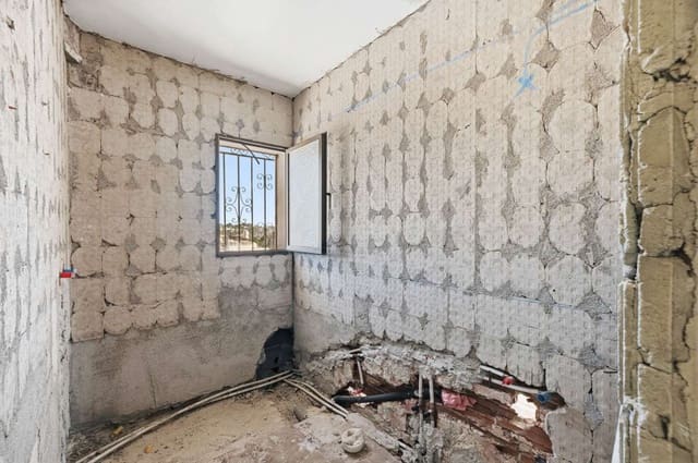 6 soverom Villa til salgs i Calpe / Calp - € 450 000 (Ref: 9687635)