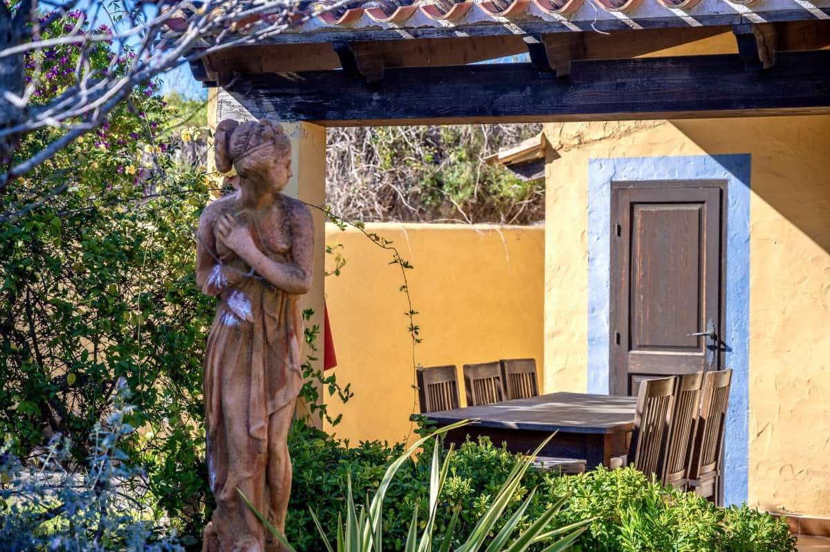 8 bedroom Finca/Country House for sale in Moraira - € 1,600,000 (Ref: 9713878)