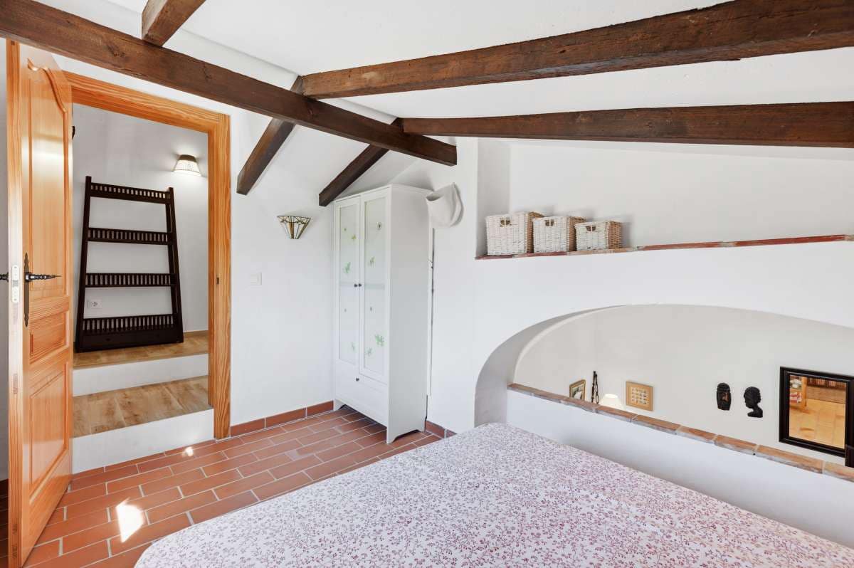 8 bedroom Finca/Country House for sale in Moraira - € 1,600,000 (Ref: 9713878)