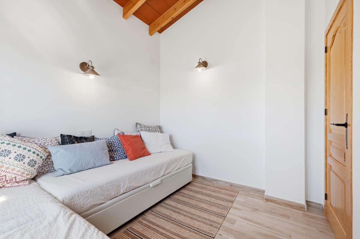 8 bedroom Finca/Country House for sale in Moraira - € 1,600,000 (Ref: 9713878)