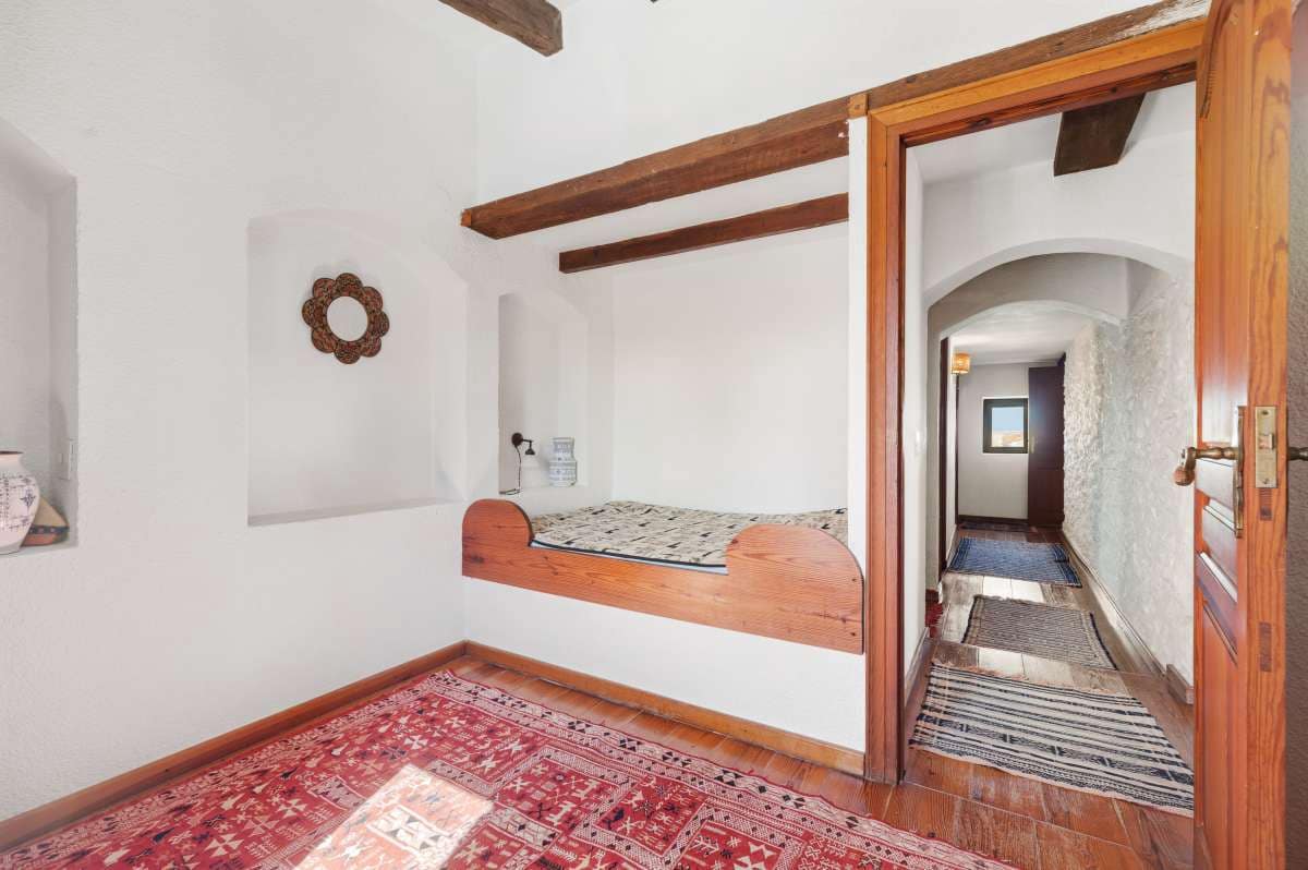 8 bedroom Finca/Country House for sale in Moraira - € 1,600,000 (Ref: 9713878)