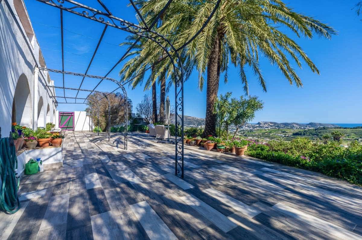 8 bedroom Finca/Country House for sale in Moraira - € 1,600,000 (Ref: 9713878)