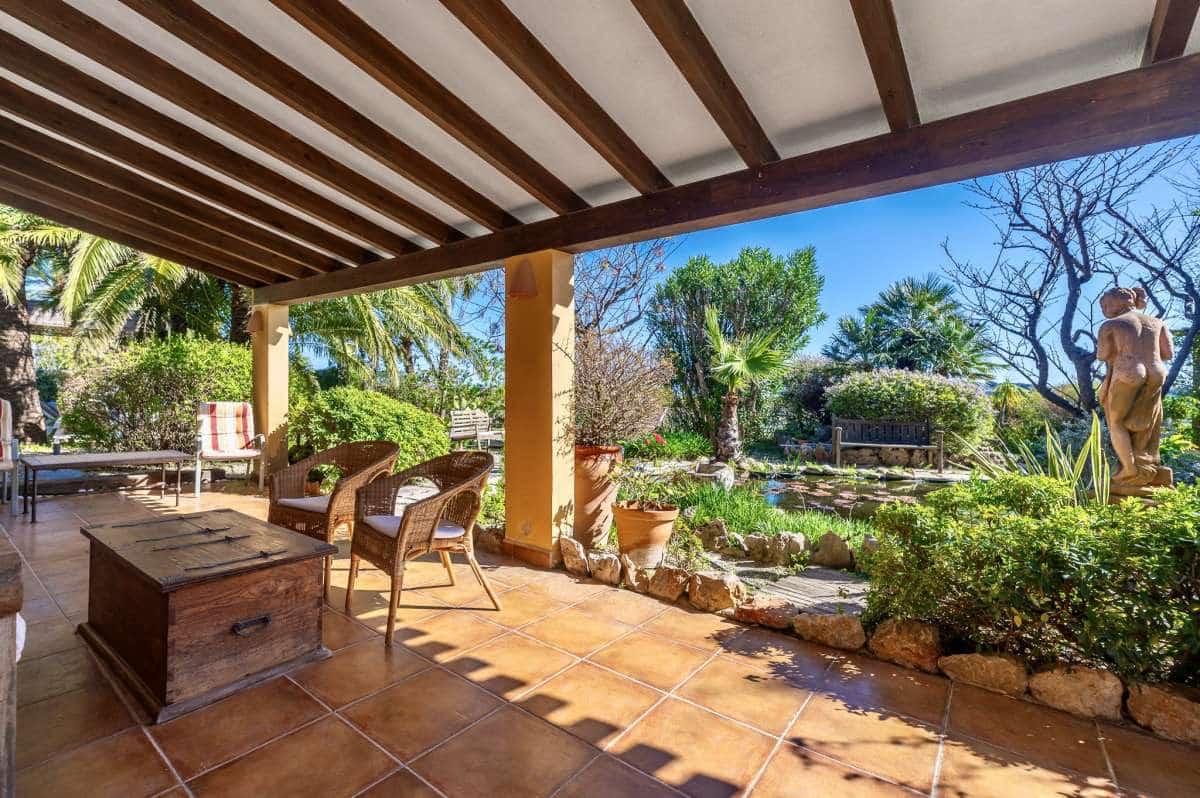 8 bedroom Finca/Country House for sale in Moraira - € 1,600,000 (Ref: 9713878)