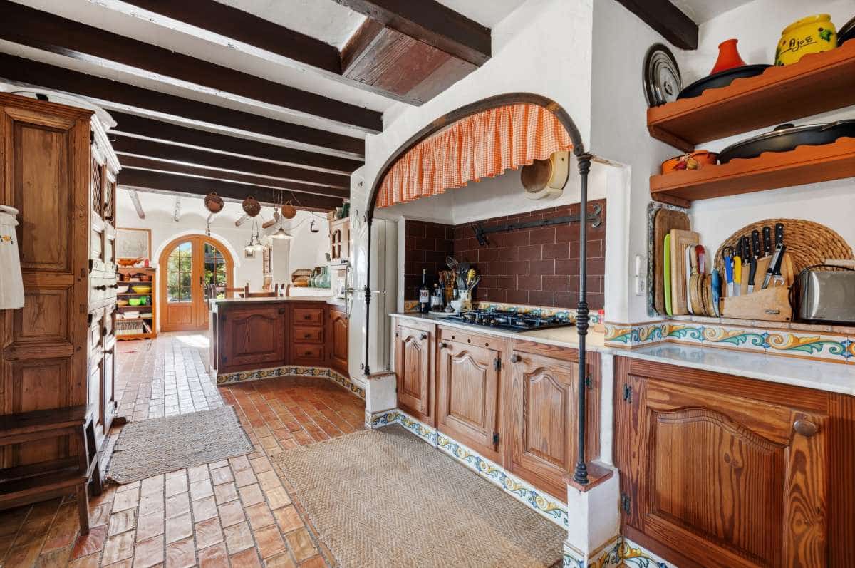 8 bedroom Finca/Country House for sale in Moraira - € 1,600,000 (Ref: 9713878)