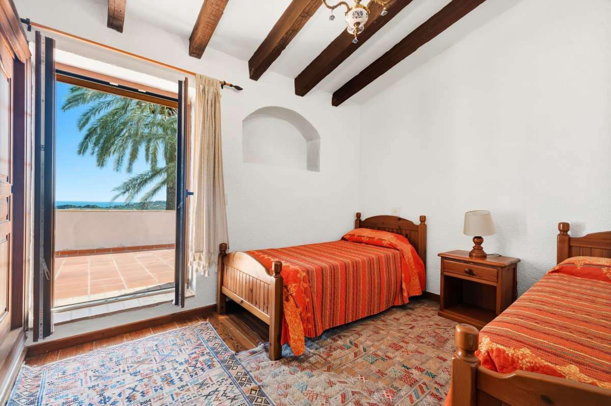 8 bedroom Finca/Country House for sale in Moraira - € 1,600,000 (Ref: 9713878)