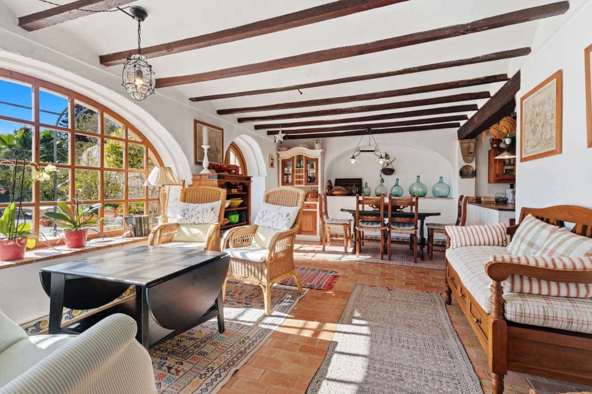 8 bedroom Finca/Country House for sale in Moraira - € 1,600,000 (Ref: 9713878)