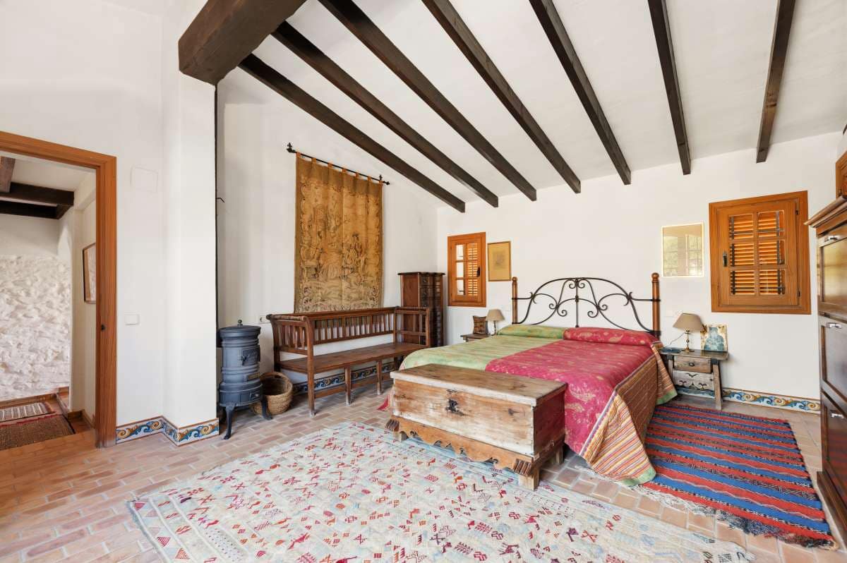 8 bedroom Finca/Country House for sale in Moraira - € 1,600,000 (Ref: 9713878)