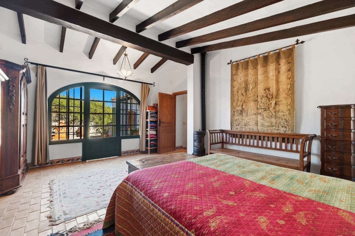 8 bedroom Finca/Country House for sale in Moraira - € 1,600,000 (Ref: 9713878)