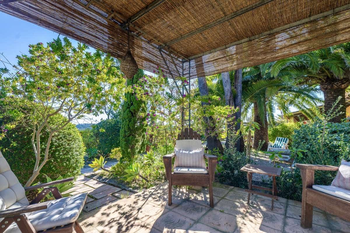 8 bedroom Finca/Country House for sale in Moraira - € 1,600,000 (Ref: 9713878)