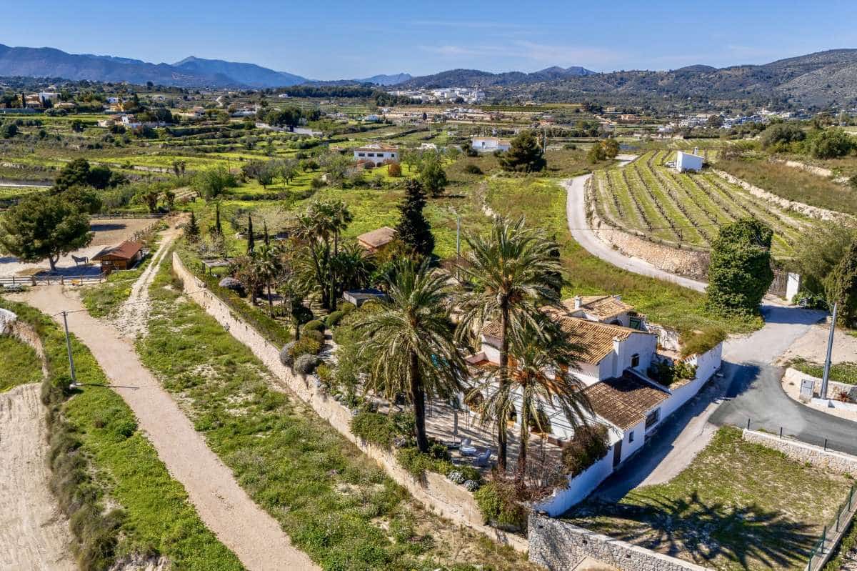 8 bedroom Finca/Country House for sale in Moraira - € 1,600,000 (Ref: 9713878)
