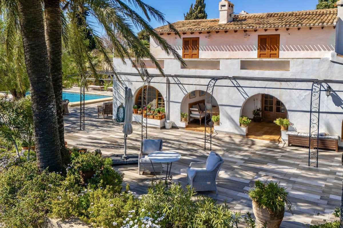 8 bedroom Finca/Country House for sale in Moraira - € 1,600,000 (Ref: 9713878)
