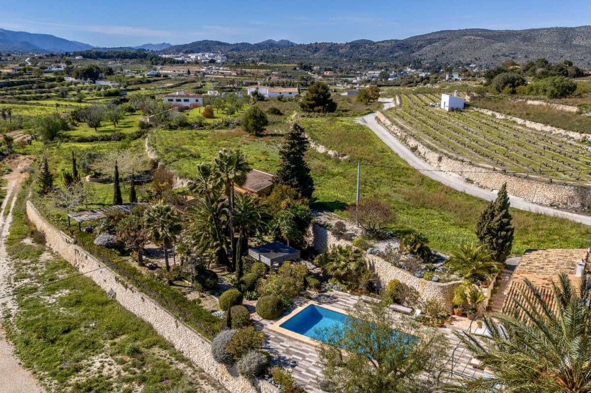 8 bedroom Finca/Country House for sale in Moraira - € 1,600,000 (Ref: 9713878)