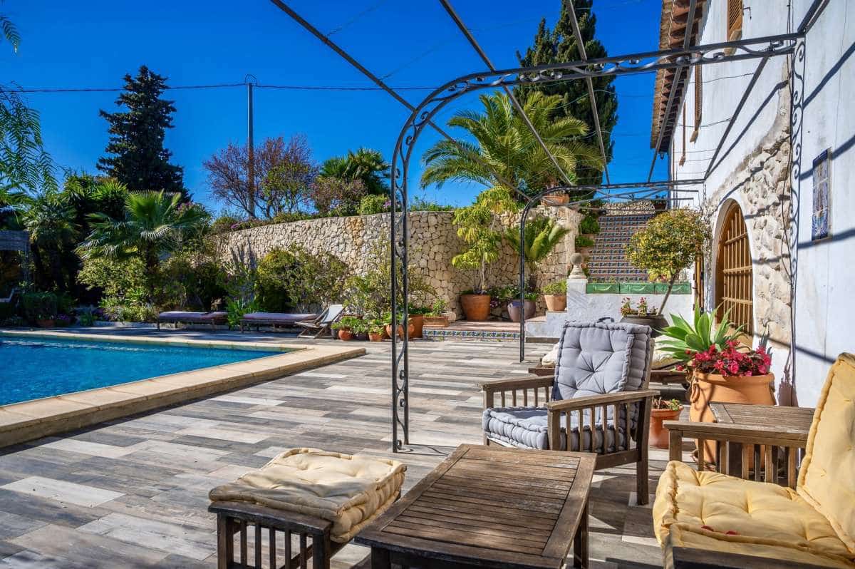 8 bedroom Finca/Country House for sale in Moraira - € 1,600,000 (Ref: 9713878)