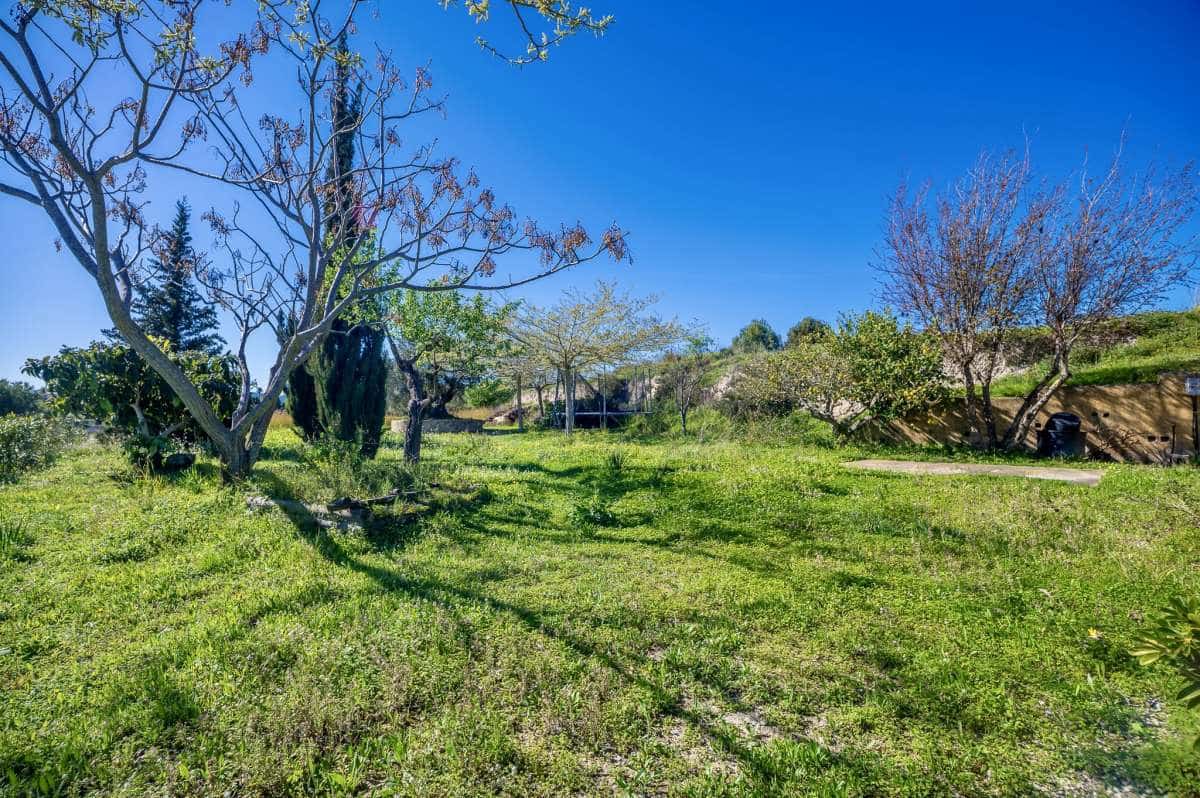 8 bedroom Finca/Country House for sale in Moraira - € 1,600,000 (Ref: 9713878)