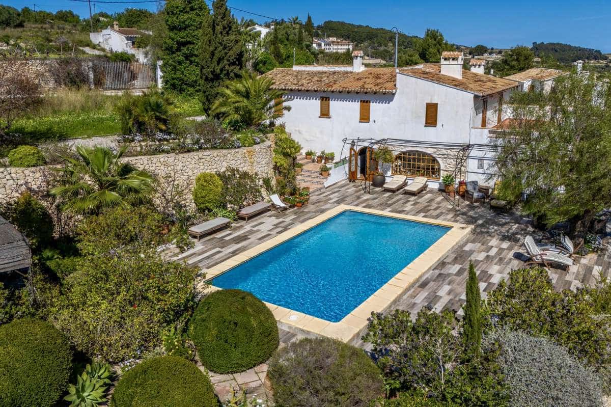 8 bedroom Finca/Country House for sale in Moraira - € 1,600,000 (Ref: 9713878)