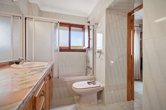 4 chambre Maison de Ville à vendre à Teulada Pueblo, Teulada-Moraira - 480 000 € (Ref: 9723866)