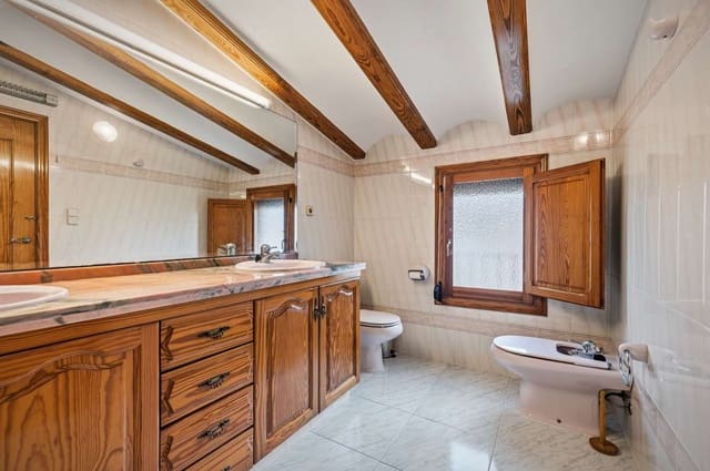 4 chambre Maison de Ville à vendre à Teulada Pueblo, Teulada-Moraira - 480 000 € (Ref: 9723866)