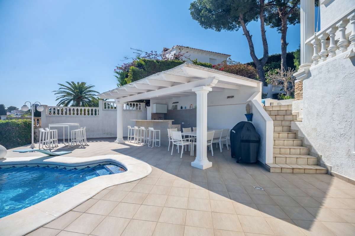 6 bedroom Villa for sale in Calpe / Calp - € 1,400,000 (Ref: 9733771)