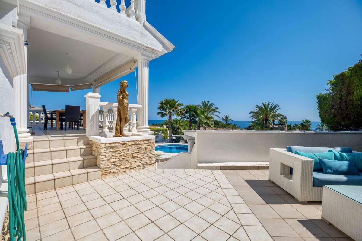6 bedroom Villa for sale in Calpe / Calp - € 1,400,000 (Ref: 9733771)