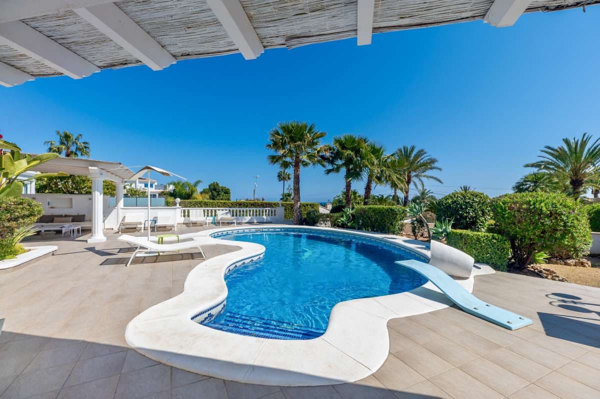6 bedroom Villa for sale in Calpe / Calp - € 1,400,000 (Ref: 9733771)