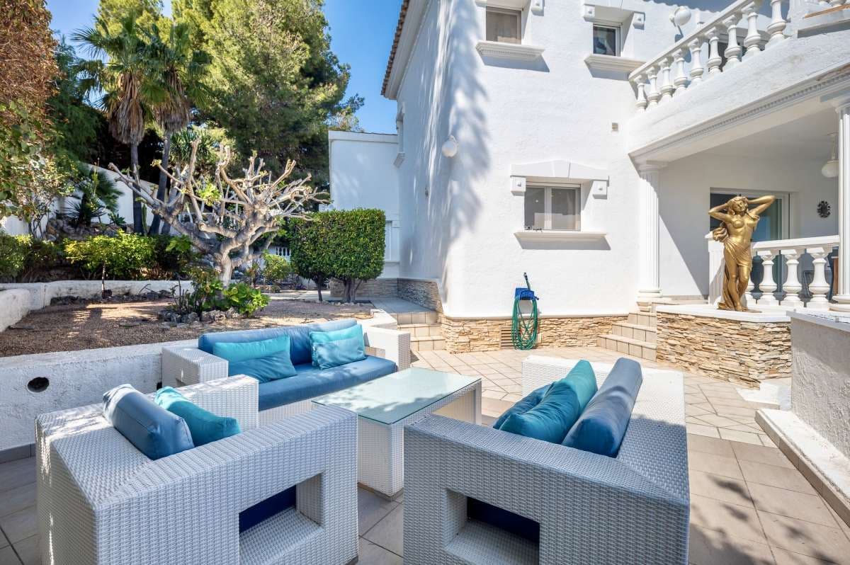 6 bedroom Villa for sale in Calpe / Calp - € 1,400,000 (Ref: 9733771)