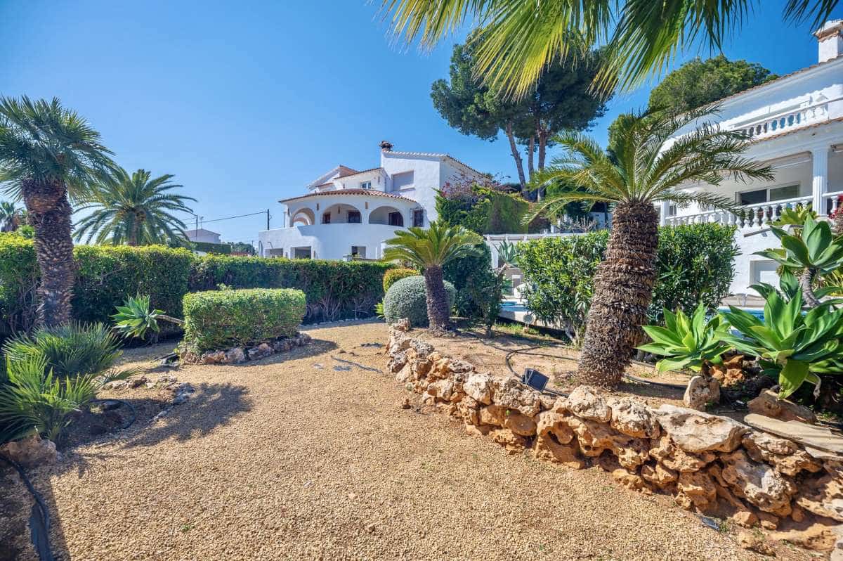 6 bedroom Villa for sale in Calpe / Calp - € 1,400,000 (Ref: 9733771)