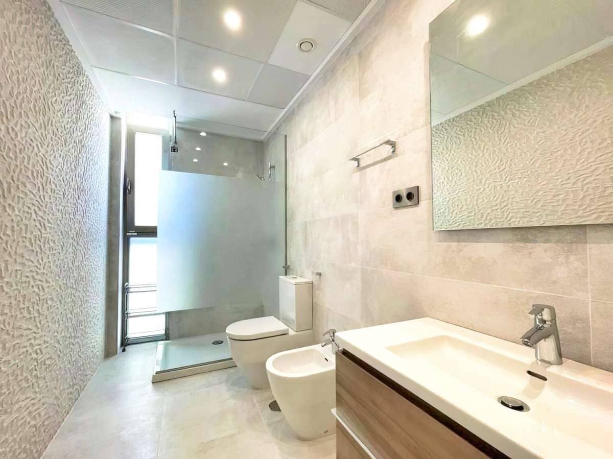 5 bedroom Villa for sale in Calpe / Calp - € 1,980,000 (Ref: 9737127)