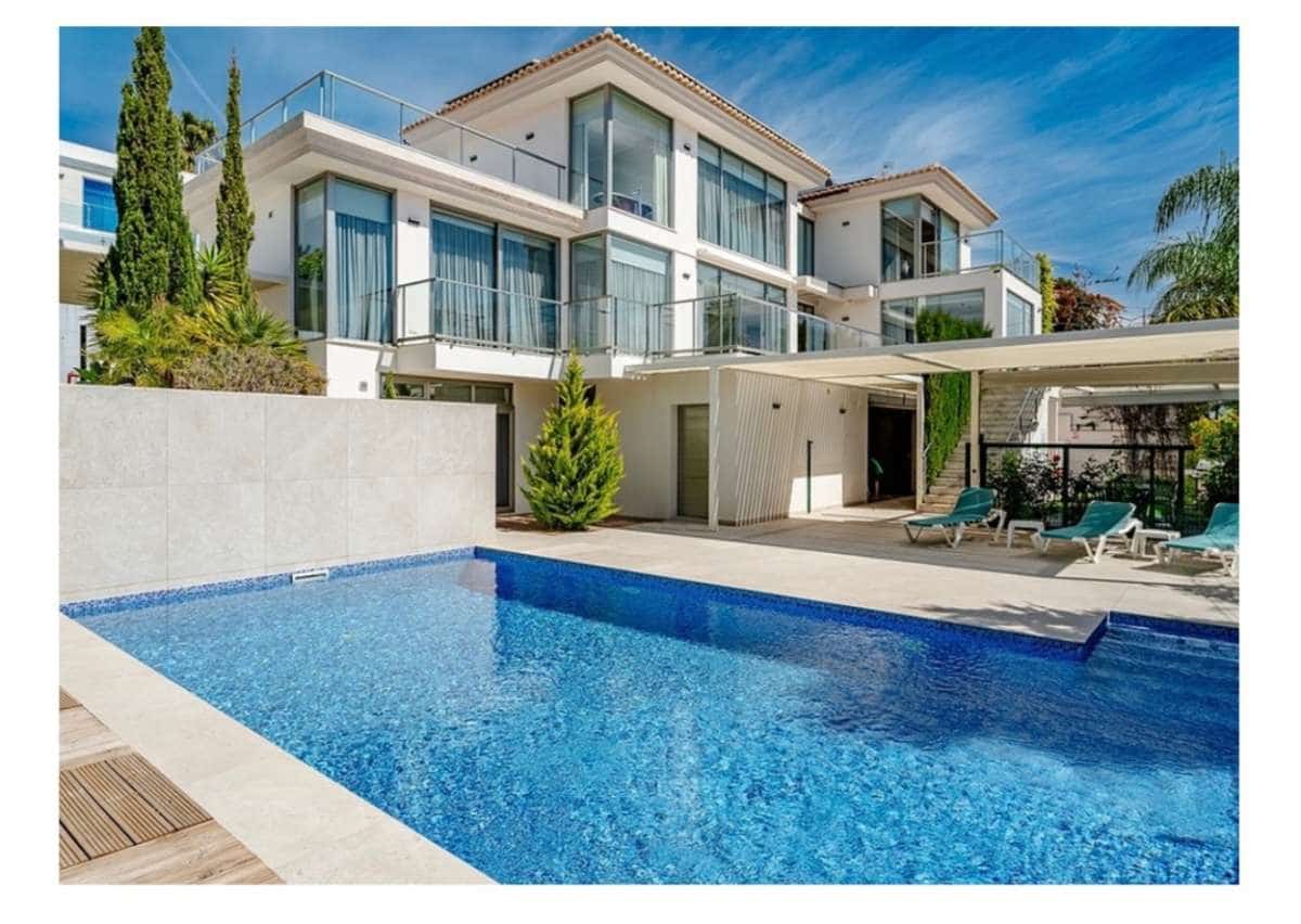 5 bedroom Villa for sale in Calpe / Calp - € 1,980,000 (Ref: 9737127)