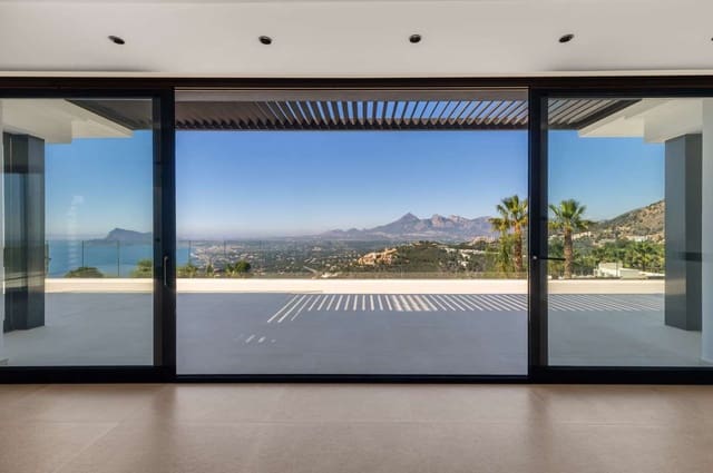 5 slaapkamer Villa te koop in Altea - € 2.690.000 (Ref: 9787568)