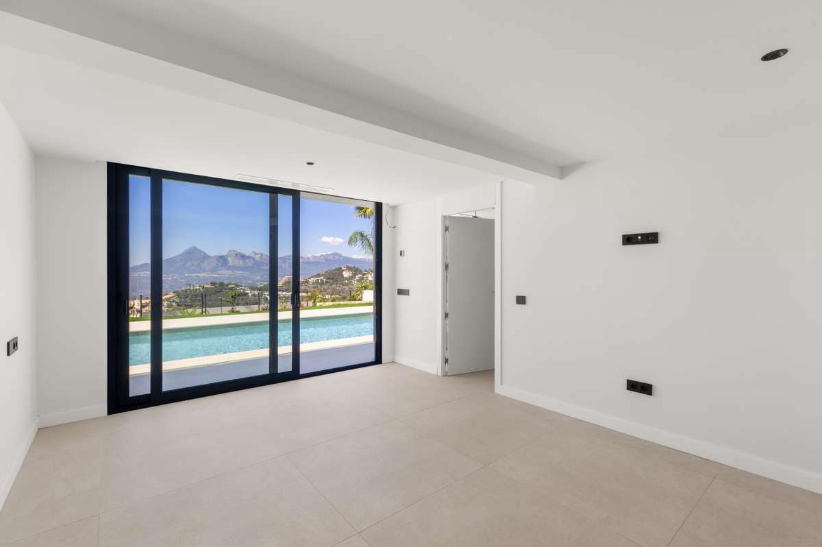 5 slaapkamer Villa te koop in Altea - € 2.690.000 (Ref: 9787568)