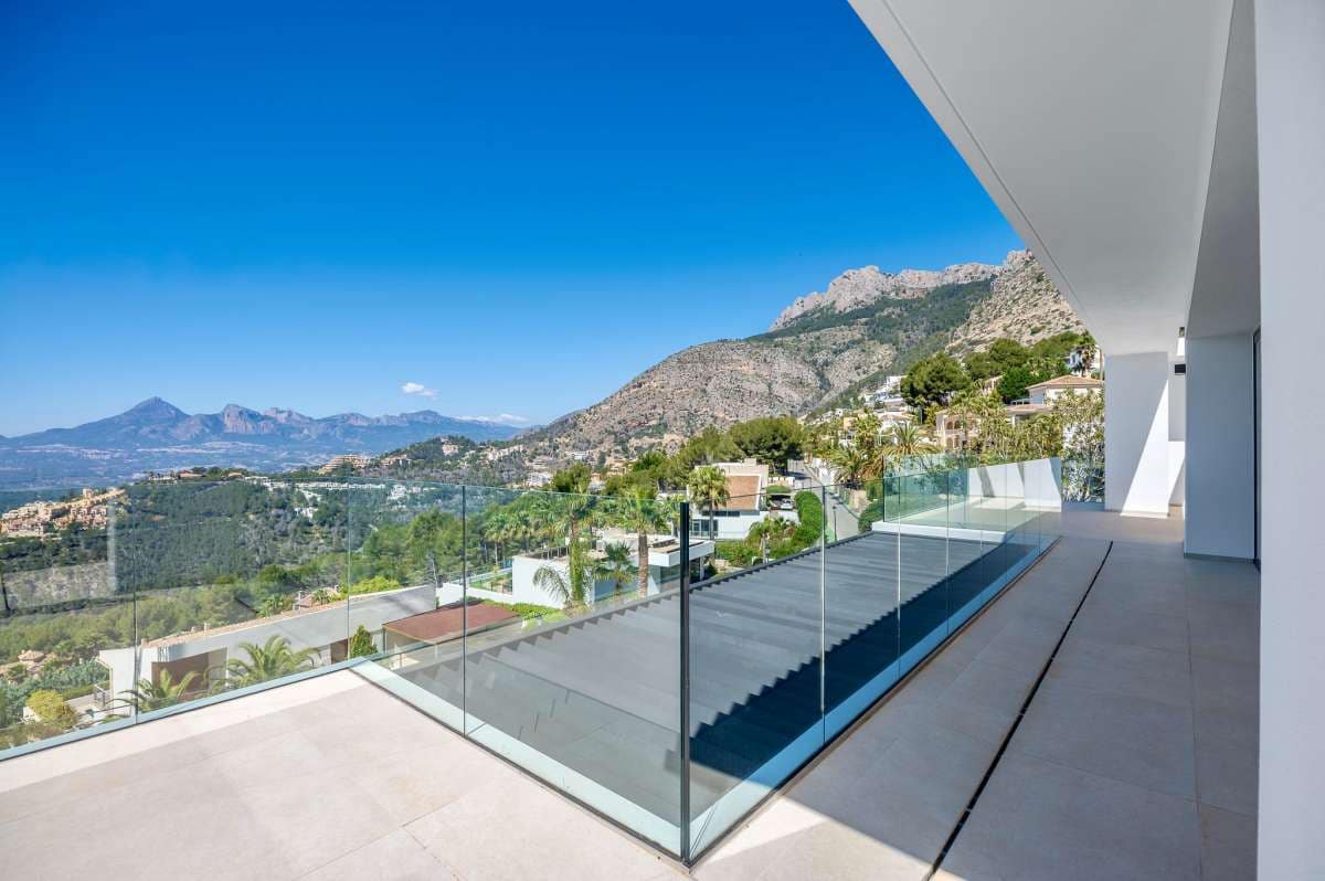 5 slaapkamer Villa te koop in Altea - € 2.690.000 (Ref: 9787568)
