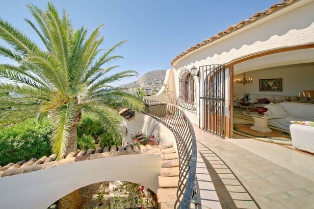 4 makuuhuone Huvila myytävänä paikassa Calpe / Calp - 925 000 € (Ref: 9787569)