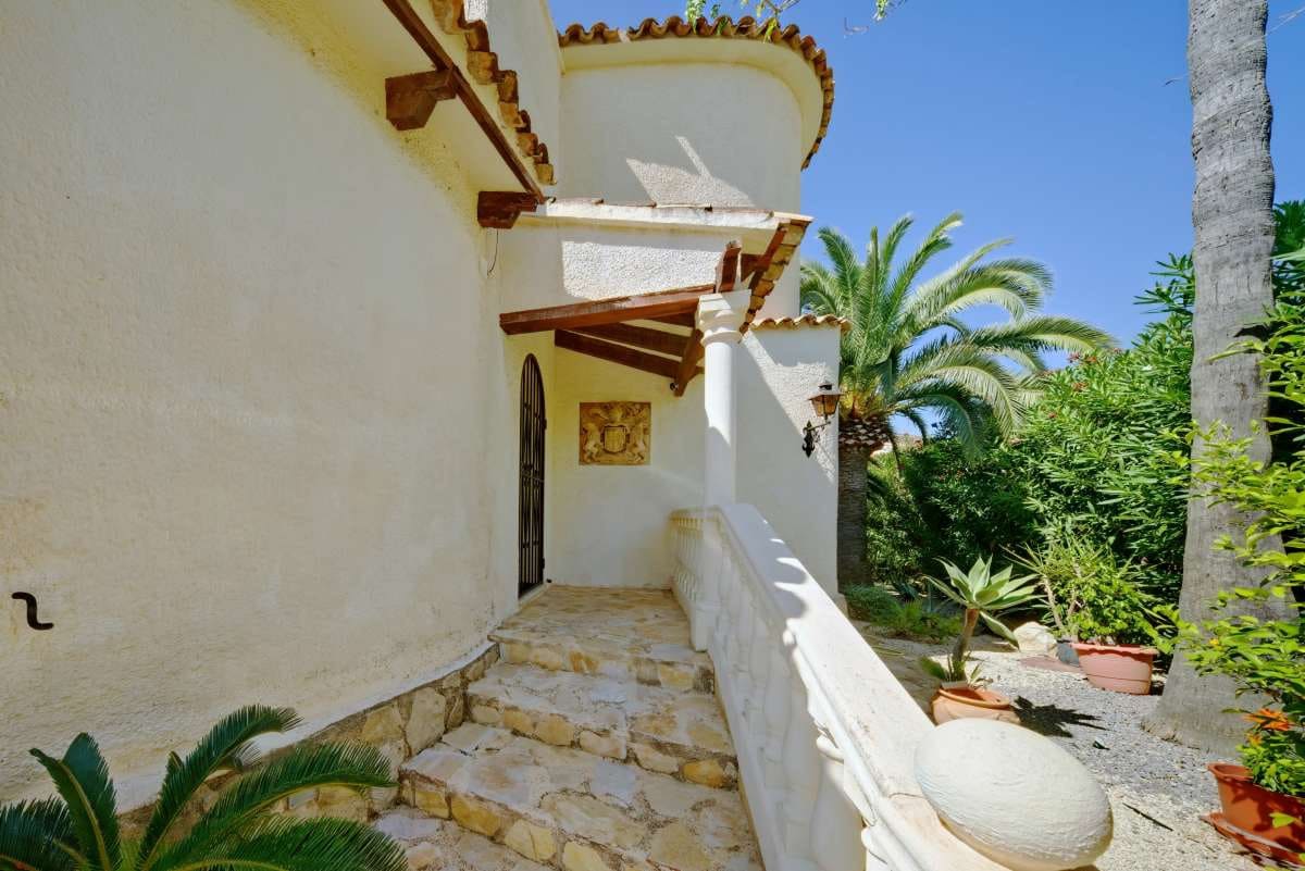 4 makuuhuone Huvila myytävänä paikassa Calpe / Calp - 925 000 € (Ref: 9787569)