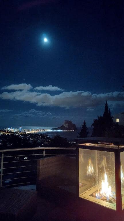 4 bedroom Villa for sale in Calpe / Calp - € 940,000 (Ref: 9802827)