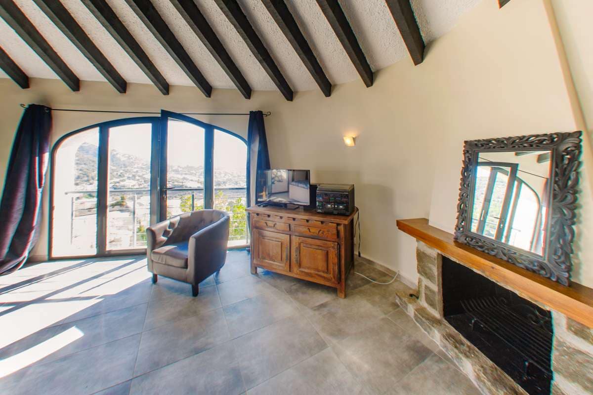 4 bedroom Villa for sale in Calpe / Calp - € 940,000 (Ref: 9802827)