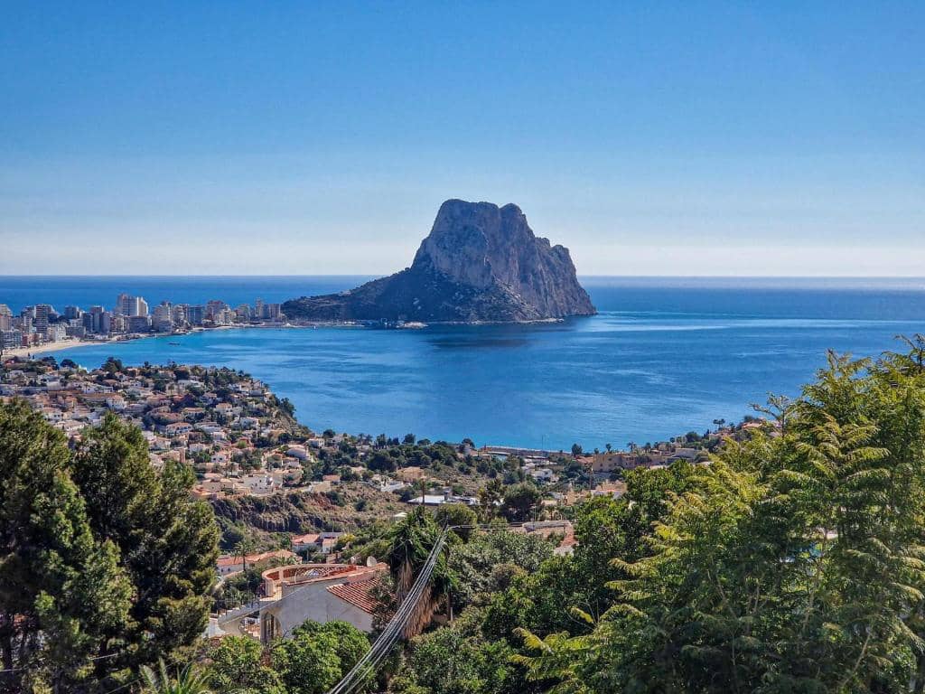 4 bedroom Villa for sale in Calpe / Calp - € 940,000 (Ref: 9802827)