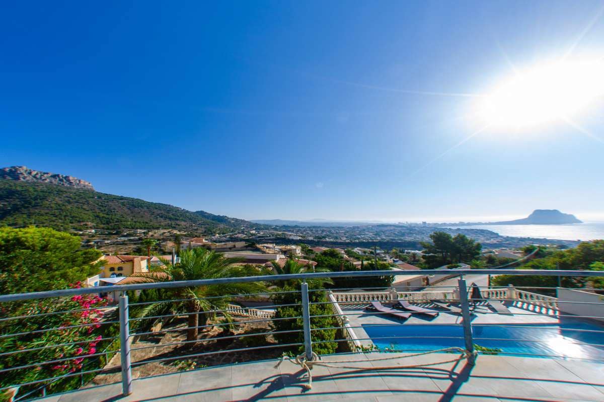 4 bedroom Villa for sale in Calpe / Calp - € 940,000 (Ref: 9802827)