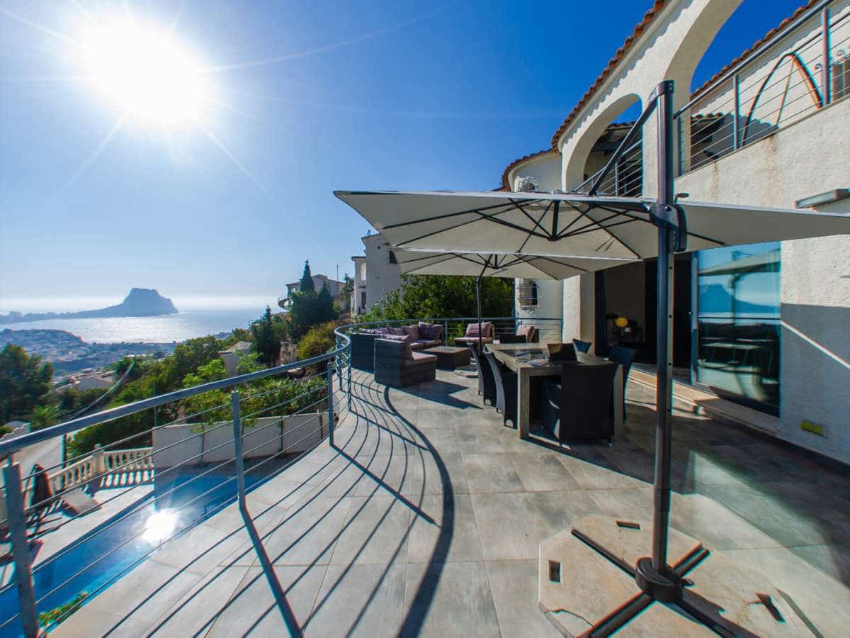 4 bedroom Villa for sale in Calpe / Calp - € 940,000 (Ref: 9802827)