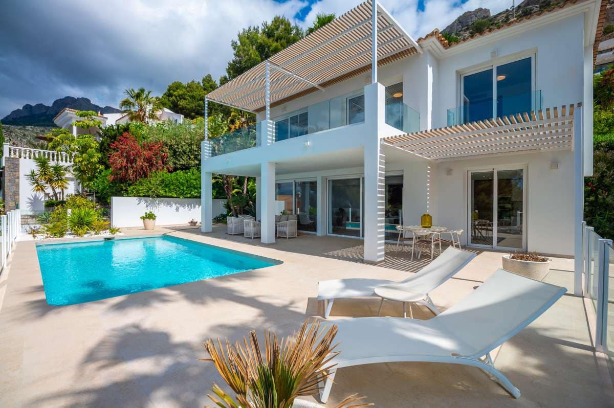3 slaapkamer Villa te koop in Altea - € 1.650.000 (Ref: 9830117)