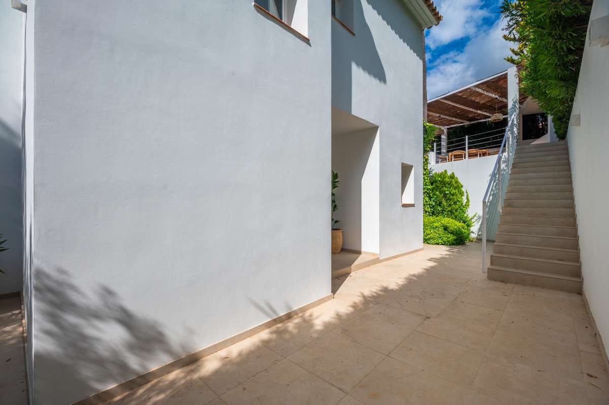 3 slaapkamer Villa te koop in Altea - € 1.650.000 (Ref: 9830117)