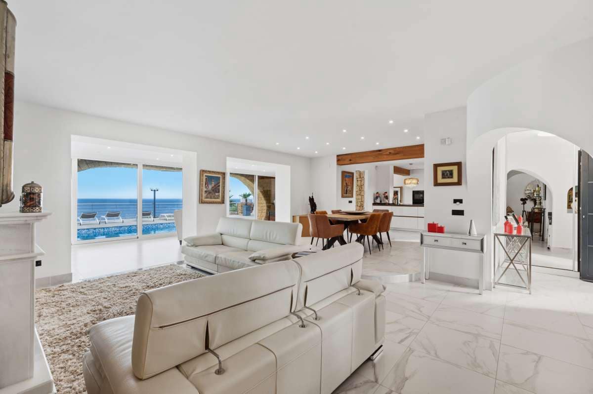 4 bedroom Villa for sale in Benissa - € 2,490,000 (Ref: 9841561)