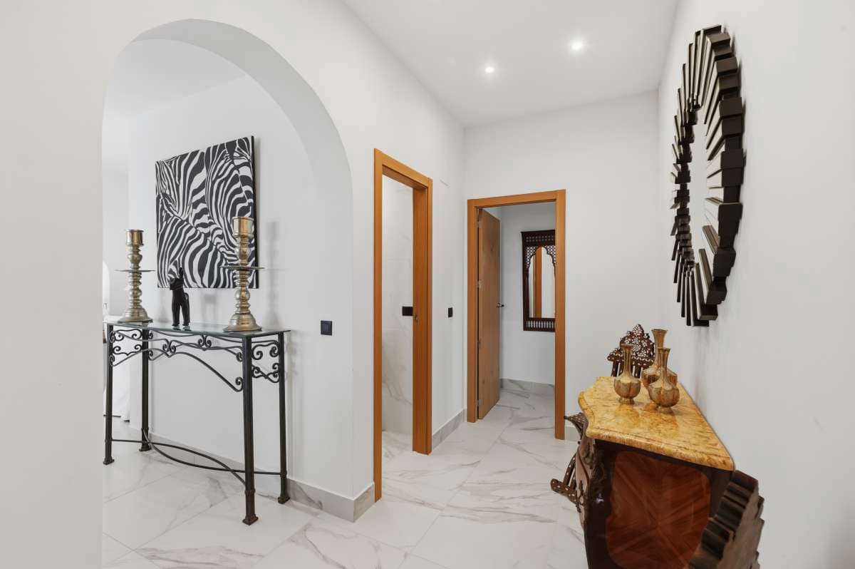 4 bedroom Villa for sale in Benissa - € 2,490,000 (Ref: 9841561)