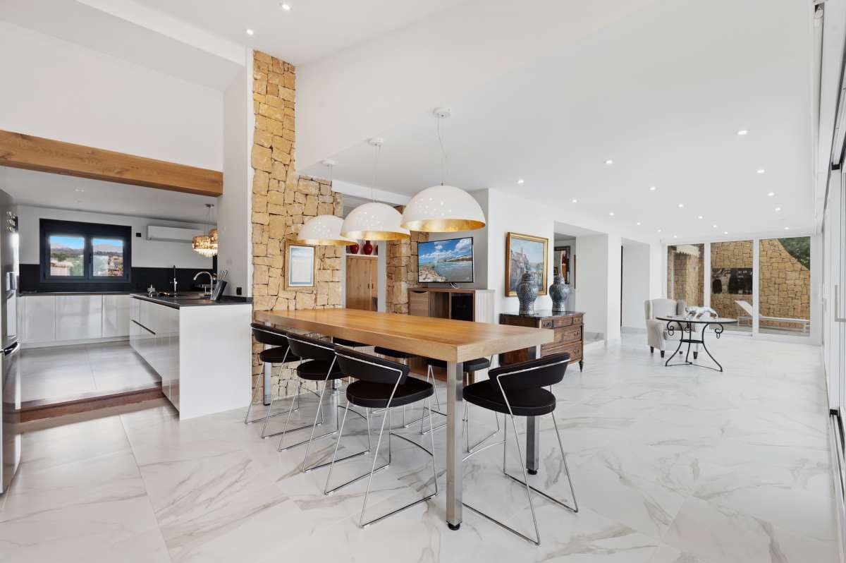 4 bedroom Villa for sale in Benissa - € 2,490,000 (Ref: 9841561)