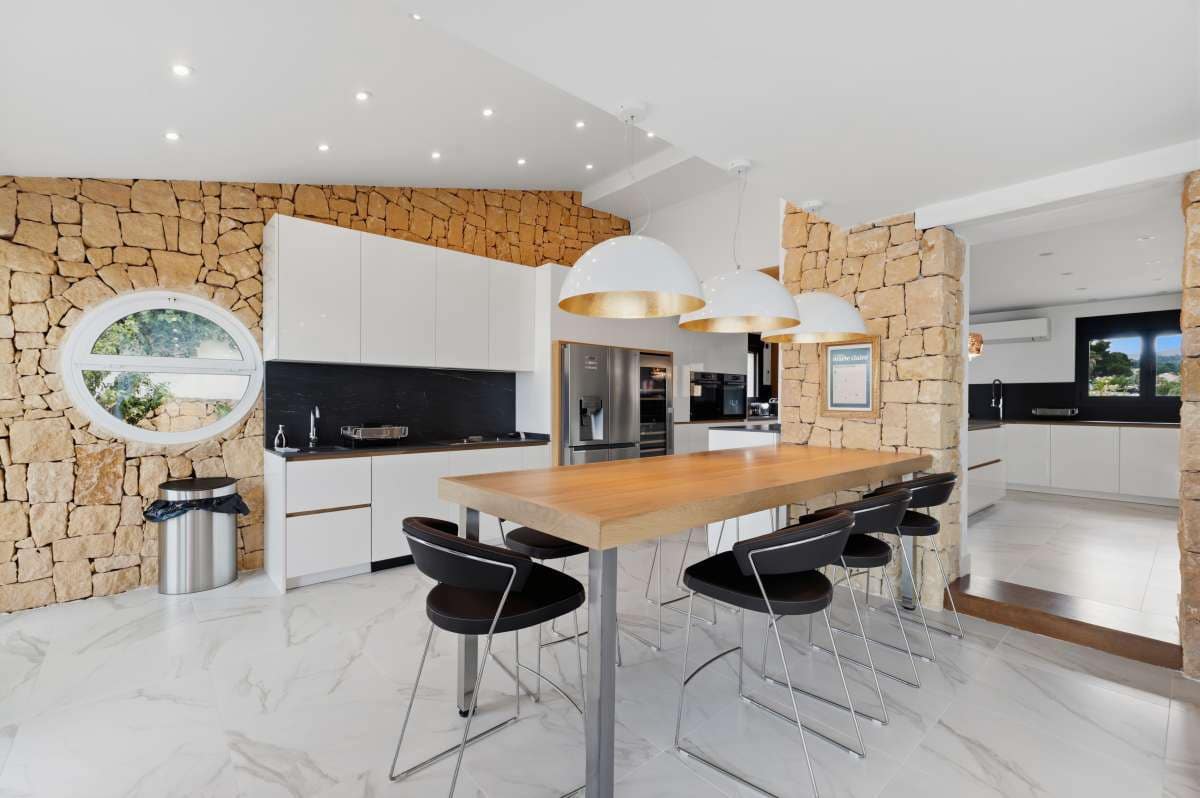 4 bedroom Villa for sale in Benissa - € 2,490,000 (Ref: 9841561)