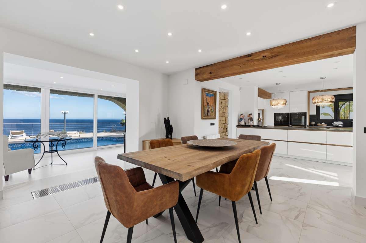 4 bedroom Villa for sale in Benissa - € 2,490,000 (Ref: 9841561)